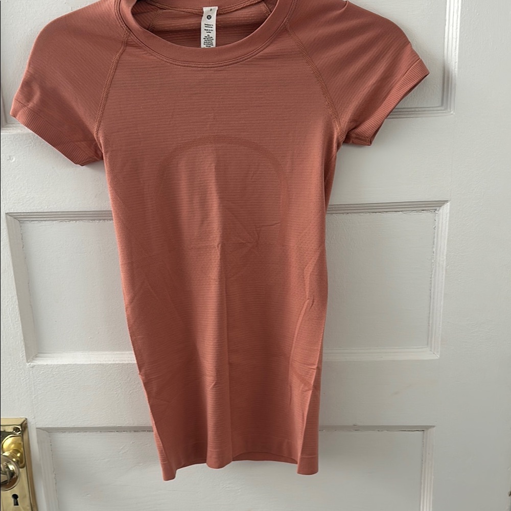 LULULEMON Swiftly tech short sleeve shirt 2.0 hip length